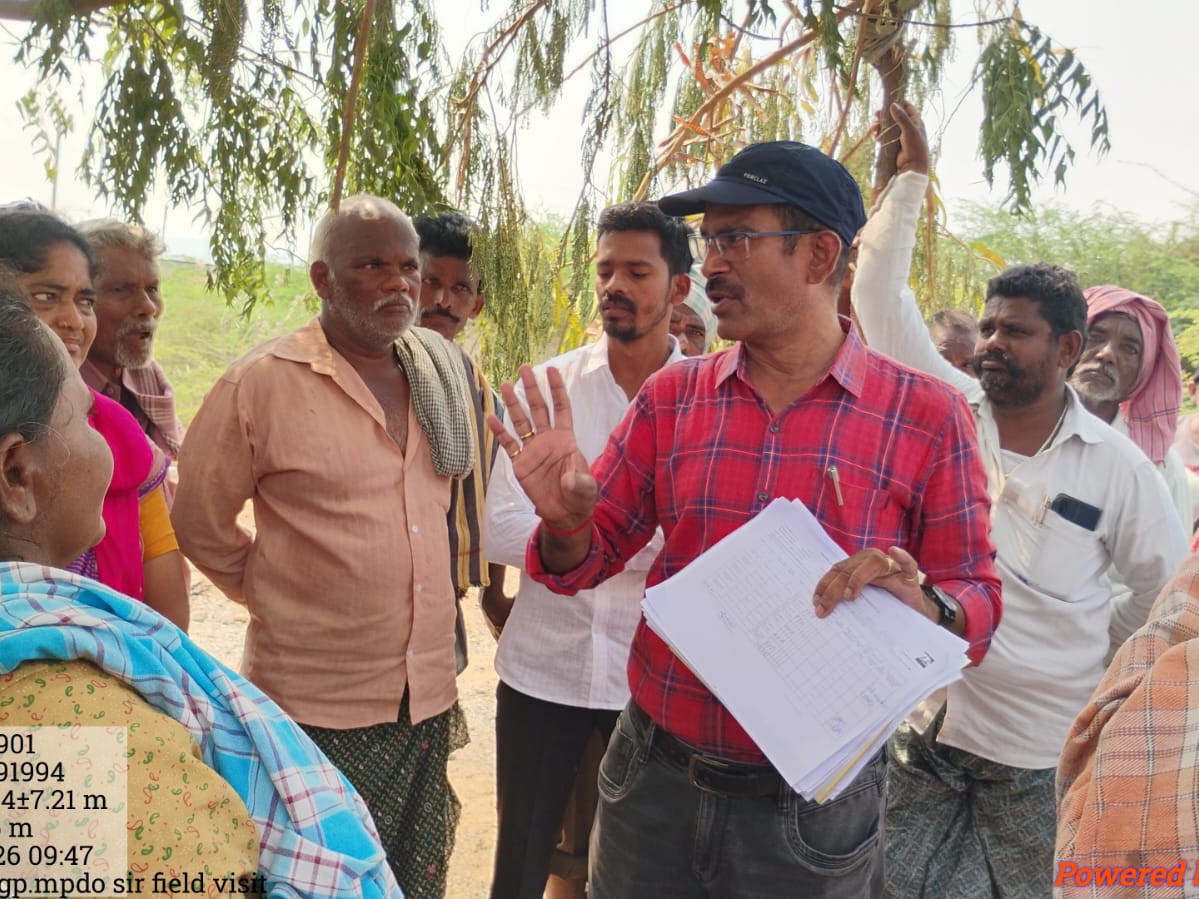 పనుల పురోగతిపై ఎంపీడీవో ఆరా