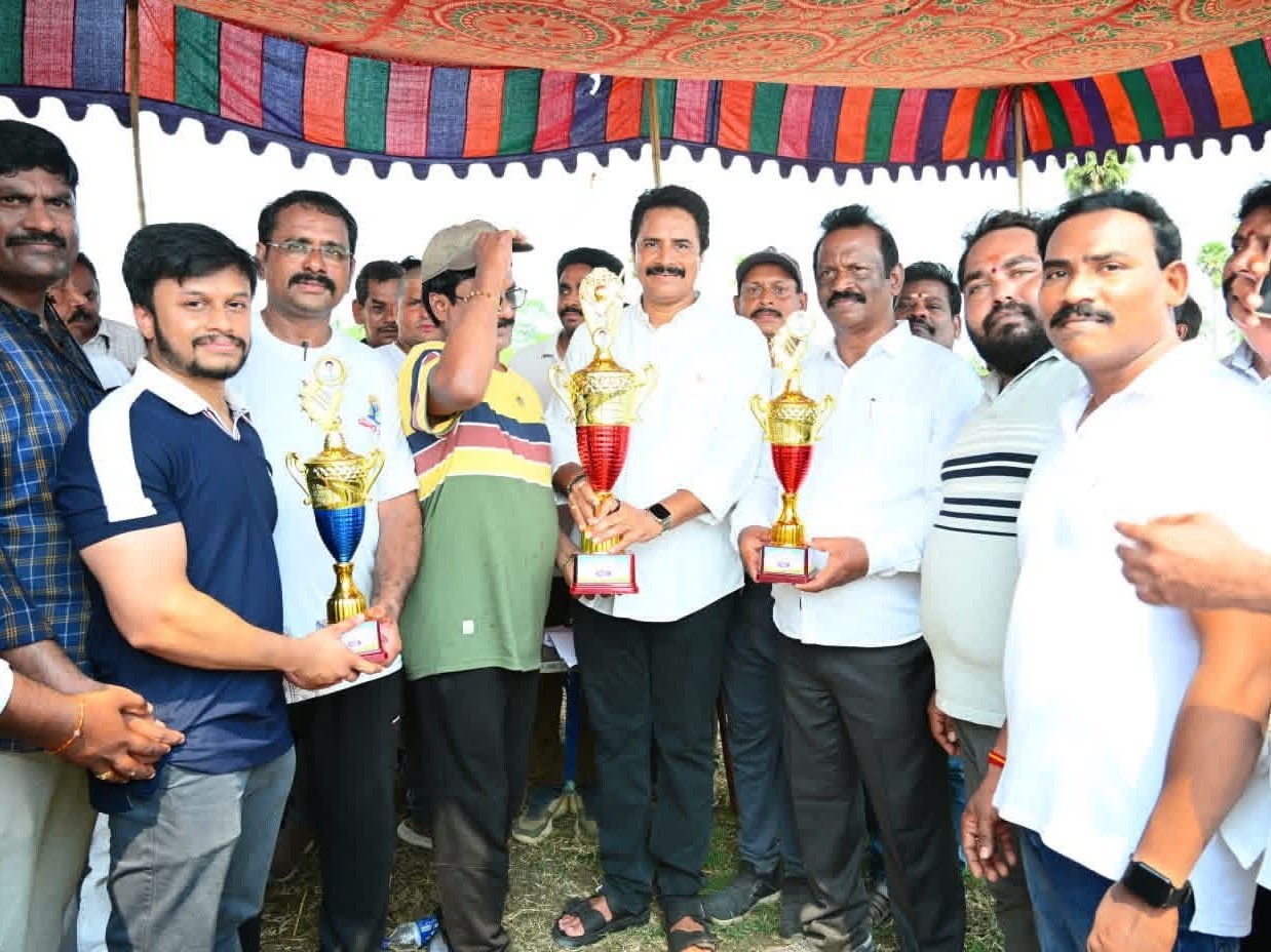 క్రీడాస్ఫూర్తిని మరింత పెంపొందించాలి: ఎమ్మెల్యే