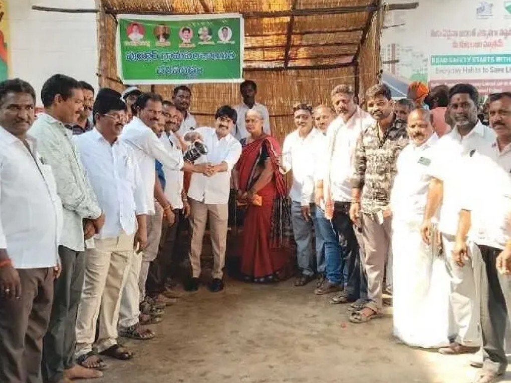 ప్రజల దాహార్తిని తీర్చడమే లక్ష్యం: ఎమ్మెల్యే