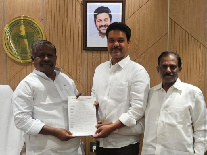 అభివృద్ధి పనులు పూర్తిచేయాలని  కార్పొరేషన్ ఛైర్మన్‌కు వినతి