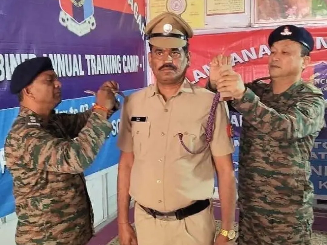 ఎన్‌సీసీ అధికారి రవికి పదోన్నతి