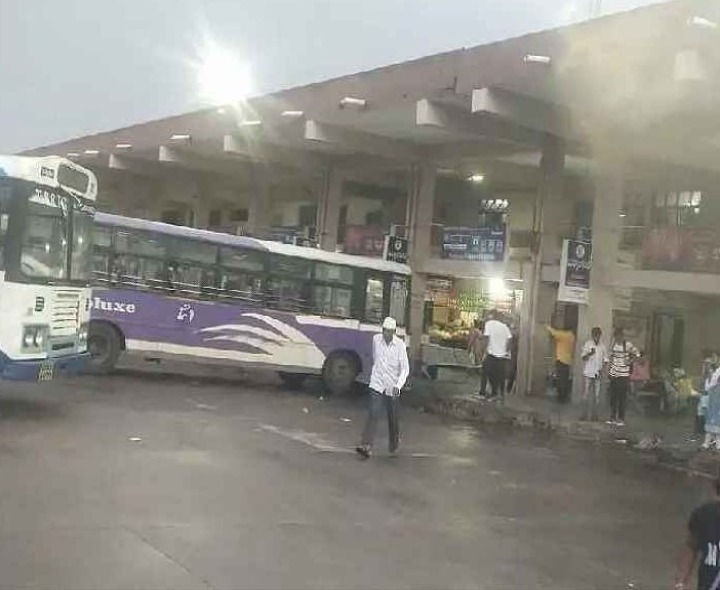 పట్టాలెక్కిన బస్సులు.. మూడు రోజుల్లో రూ.5 కోట్ల నష్టం!