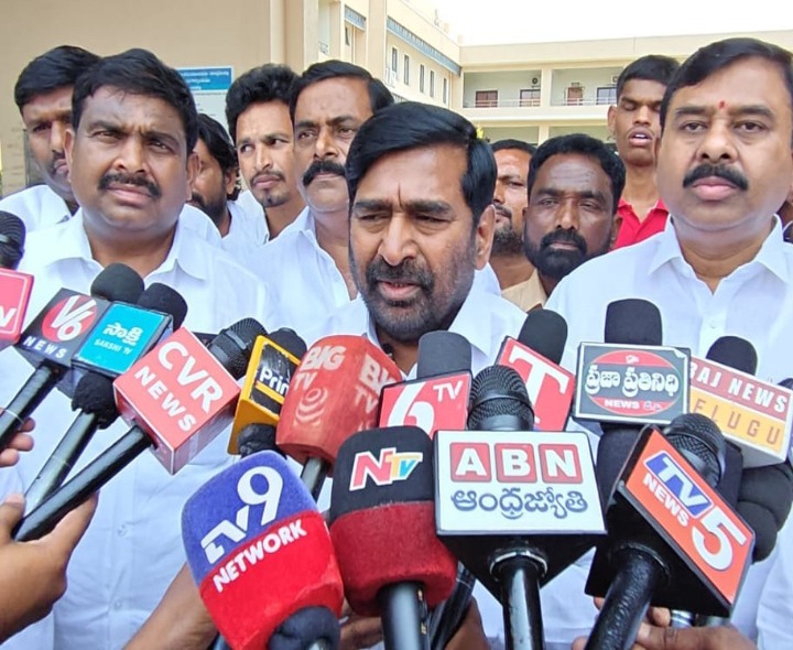 ప్రభుత్వం అన్ని రంగాల్లో విఫలం: ఎమ్మెల్యే జగదీష్ రెడ్డి