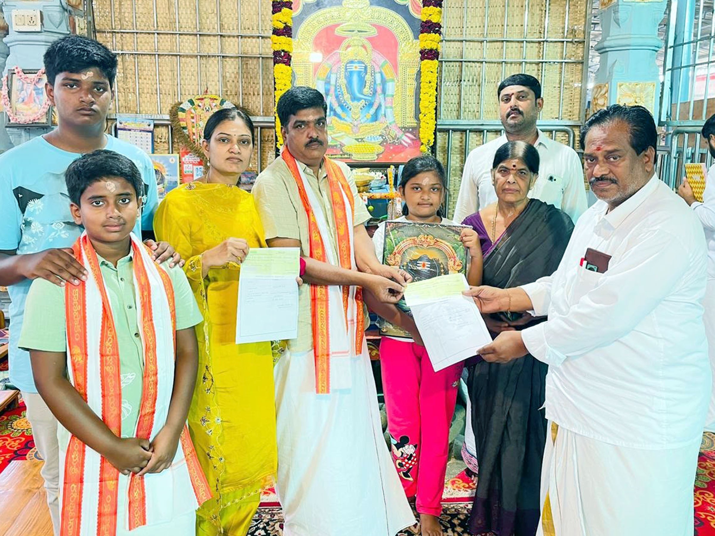 కాణిపాకం దేవస్థానానికి రూ.1.02 లక్షల విరాళం