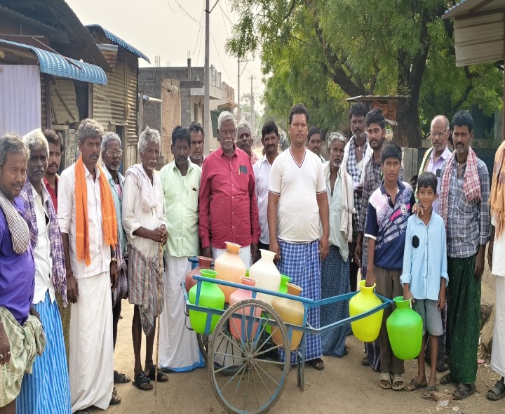 తాగునీటి సమస్యతో ఇబ్బందులు పడుతున్న ప్రజలు