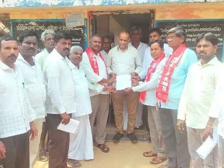 ఉపాధి కూలీల సమస్యలు పరిష్కరించాలని వినతి