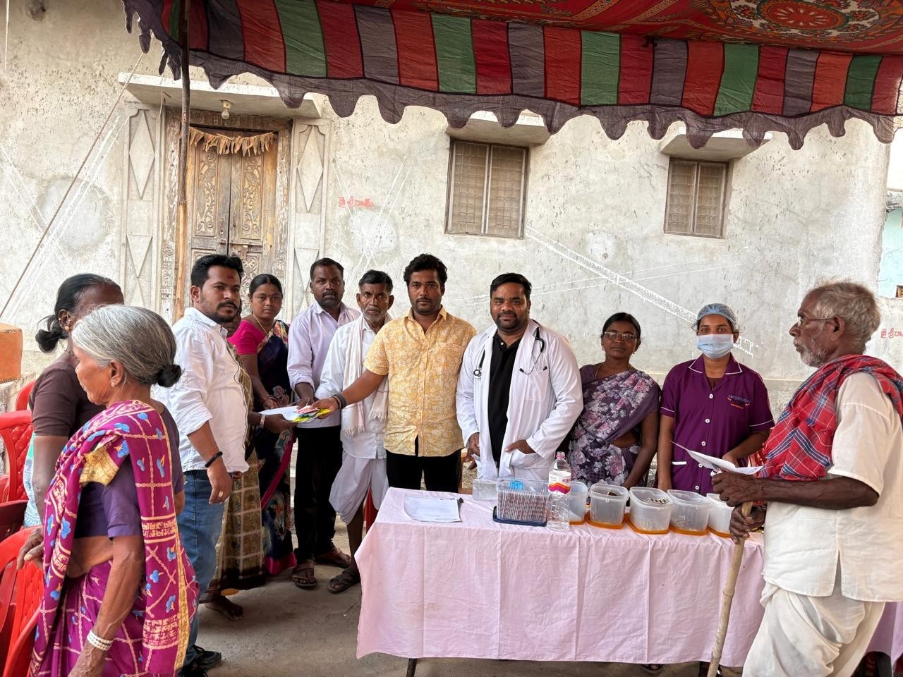 సుతారిపల్లిలో ఉచిత వైద్య శిబిరం