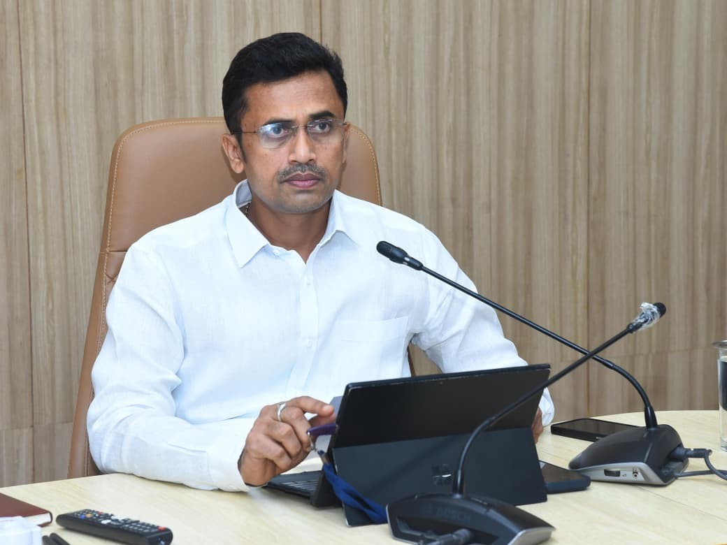 అమృత్ పనులు వేగవంతం చేయాలి: కలెక్టర్