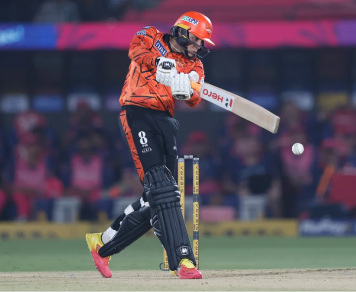 పవర్ ప్లేలో SRH స్కోర్ ఎంతంటే..?