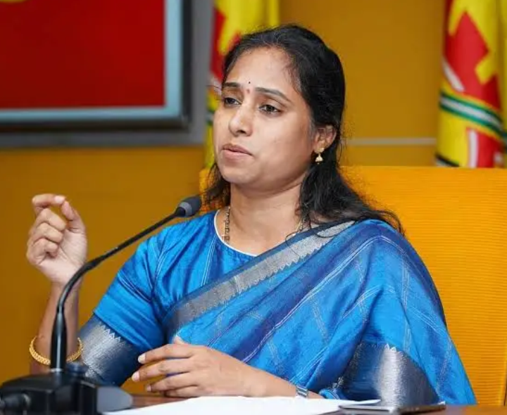 కొత్త ఒరవడి.. MLAకు PAగా ట్రాన్స్‌జెండర్