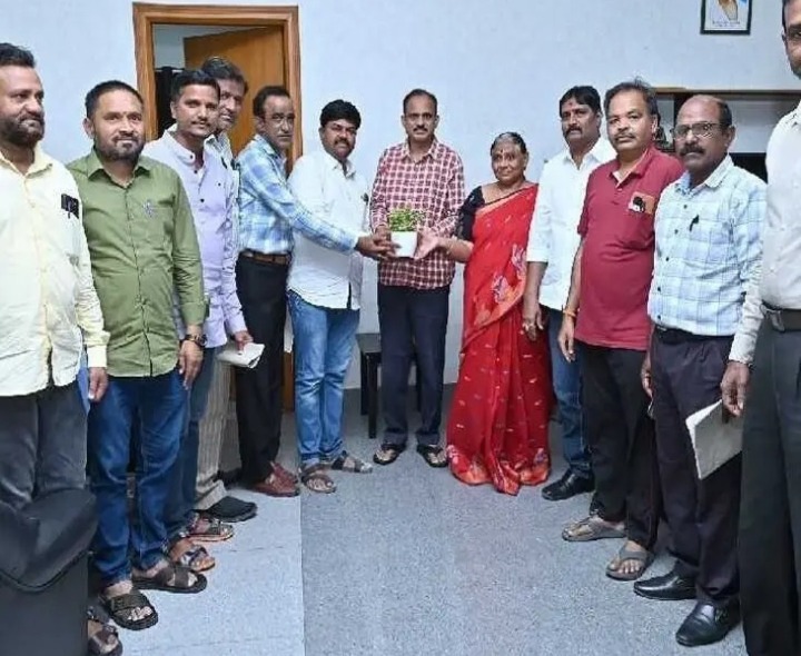 అదనపు కలెక్టర్‌తో అక్రిడిటేషన్ కమిటీ భేటీ