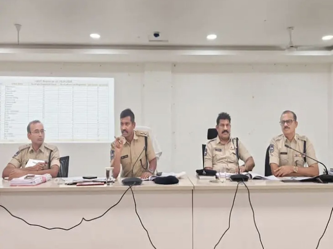 ‘బాధితులకు త్వరిత న్యాయం అందించాలి’