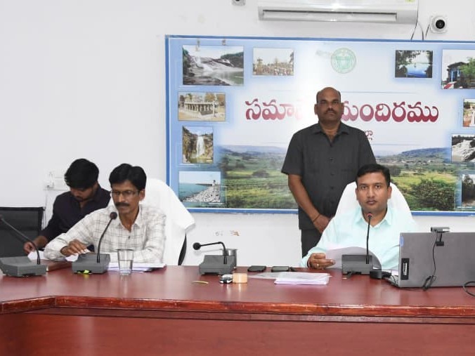 విత్తనాల దుకాణాల్లో తనిఖీలు చేపట్టాలి: కలెక్టర్