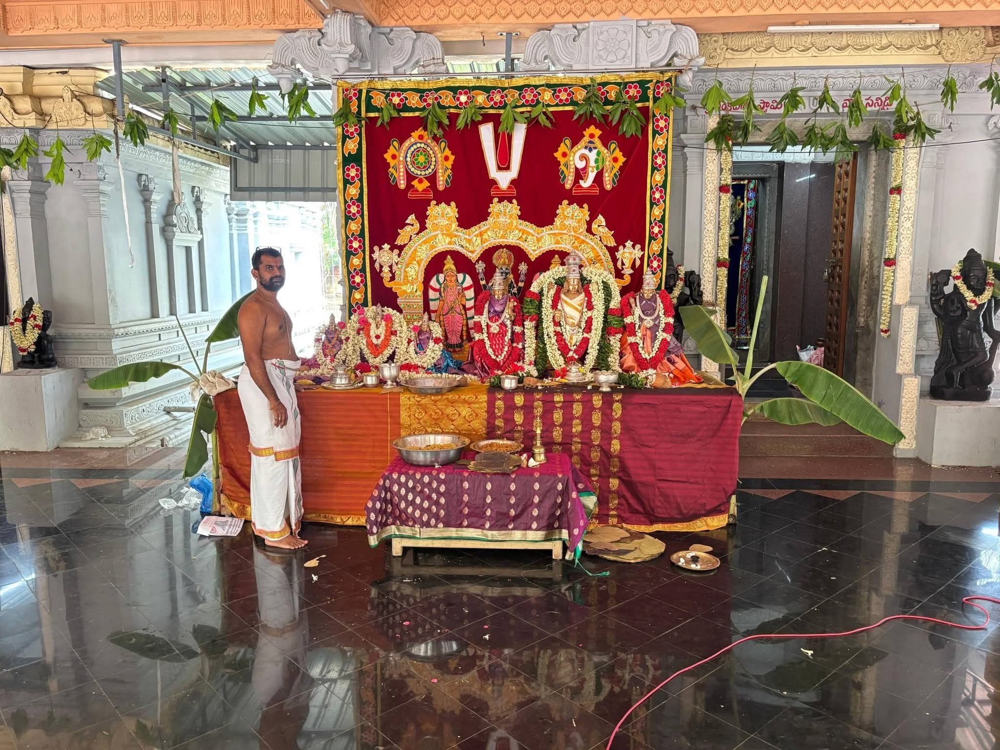 చిన్న అన్నవరంలో ప్రారంభమైన బ్రహ్మోత్సవాలు