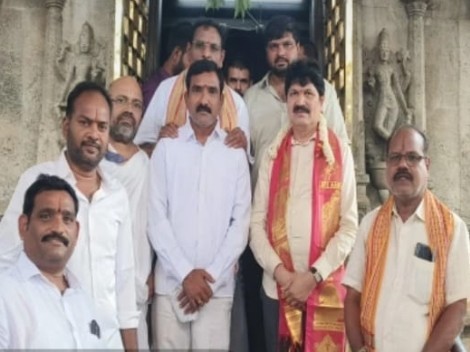 ఆలయ జీర్ణోద్ధరణ పనులను పర్యవేక్షించిన ఎమ్మెల్యే