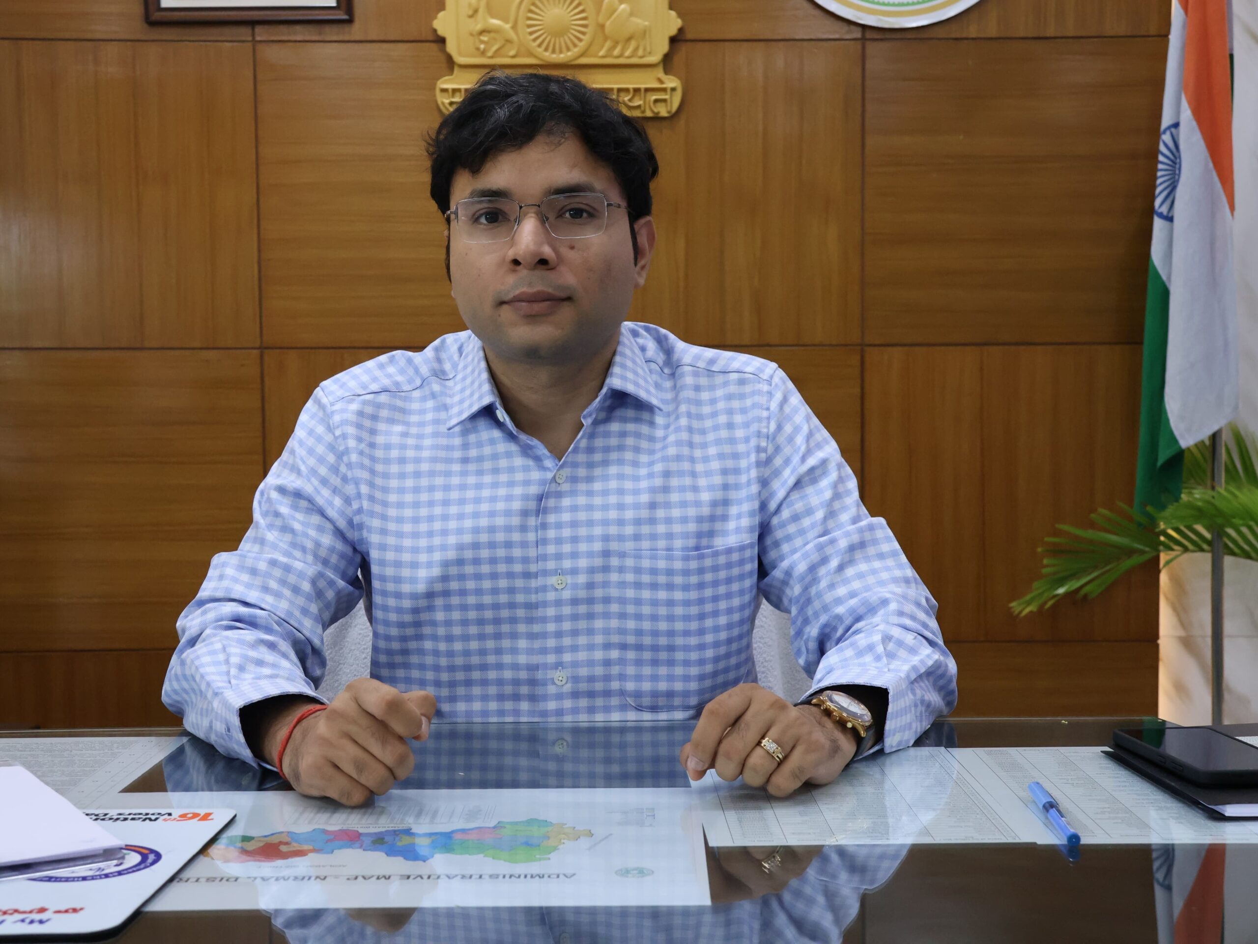 నూతన కలెక్టర్ బాధ్యతలు స్వీకరణ