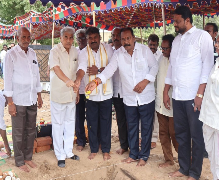 PACS భవన నిర్మాణానికి శంకుస్థాపన చేసిన ఎమ్మెల్యే