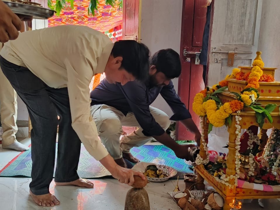 ప్రతి పేదవారికి ఇందిరమ్మ ఇళ్లు నిర్మిస్తాం: ఎమ్మెల్యే