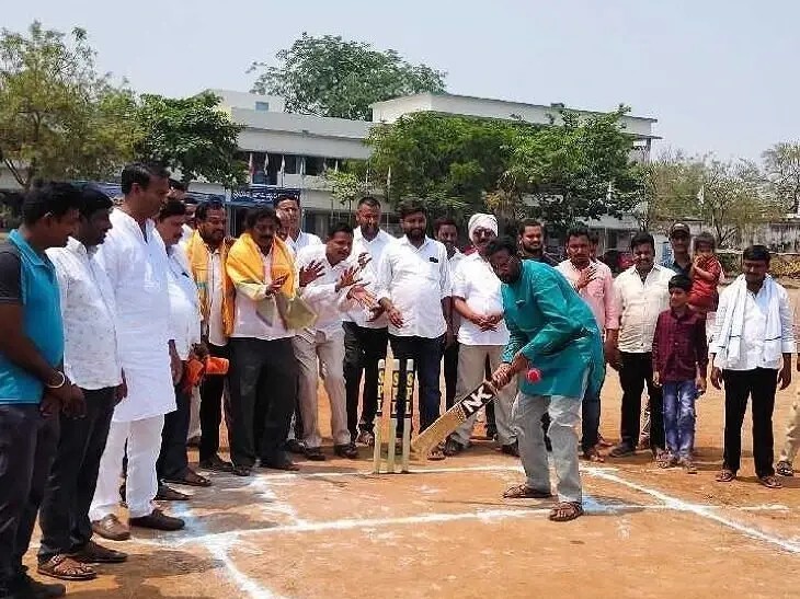 సుల్తానాబాద్‌లో క్రికెట్ లీగ్ పోటీలు