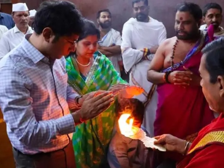 భార్యాభర్తలు.. పక్క పక్క జిల్లాల కలెక్టర్లు