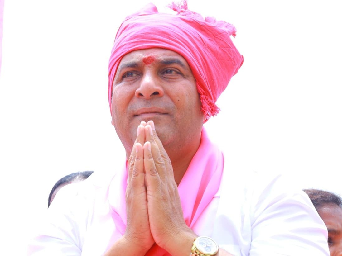 ‘అన్ని గ్రామాల్లో జెండాలను ఆవిష్కరించాలి’