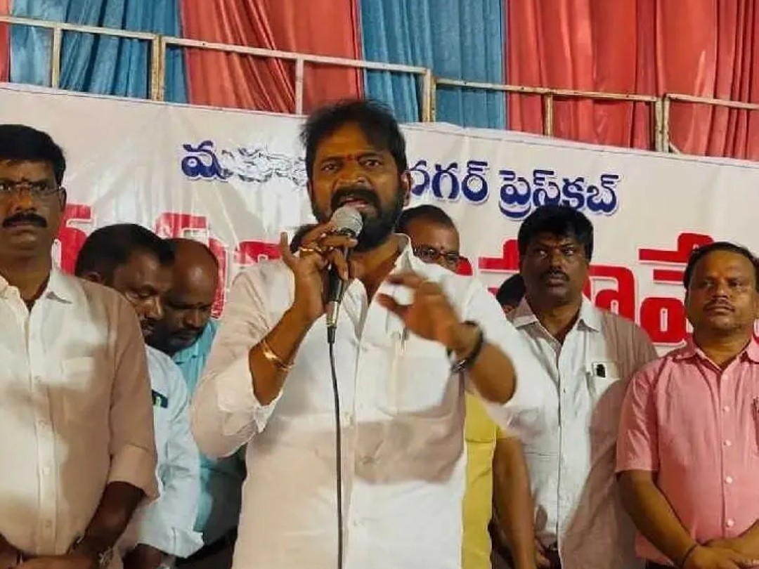 ‘అర్హులైన జర్నలిస్టులందరికీ అక్రిడేషన్లు ఇవ్వాలి’