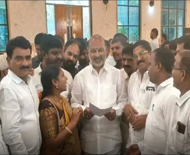 అమరచింత అభివృద్ధికి బండి సంజయ్‌కు వినతి