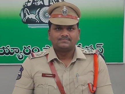 బయ్యారం ఎస్సైగా ప్రశాంత్ బాబు బాధ్యతలు స్వీకరణ