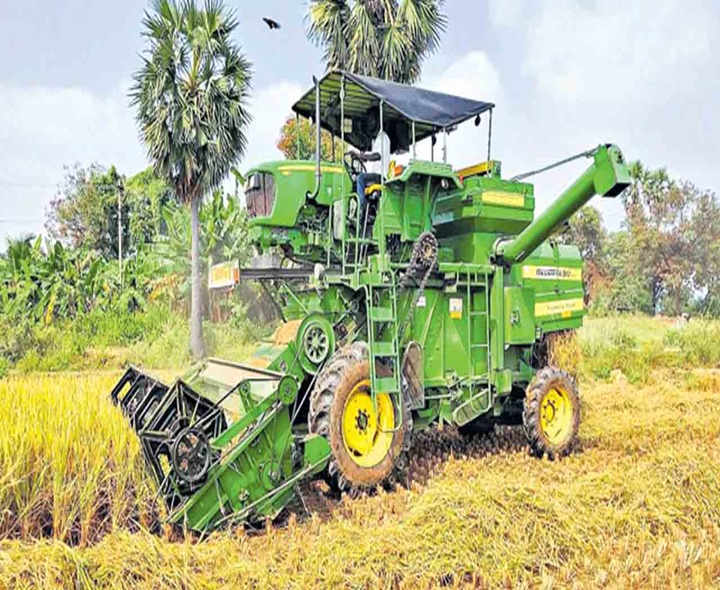 డీజిల్ కొరత.. తీవ్ర ఆందోళనలో రైతులు