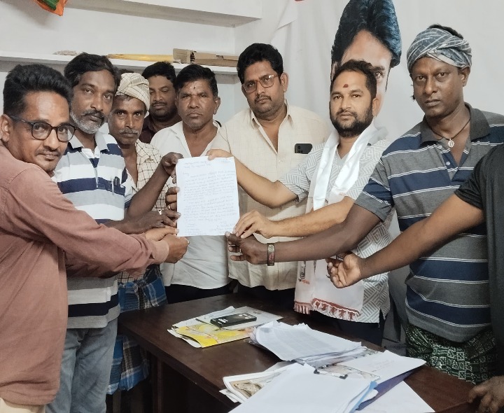 జనసేన కార్యాలయంలో ‘జనవాణి’ కార్యక్రమం