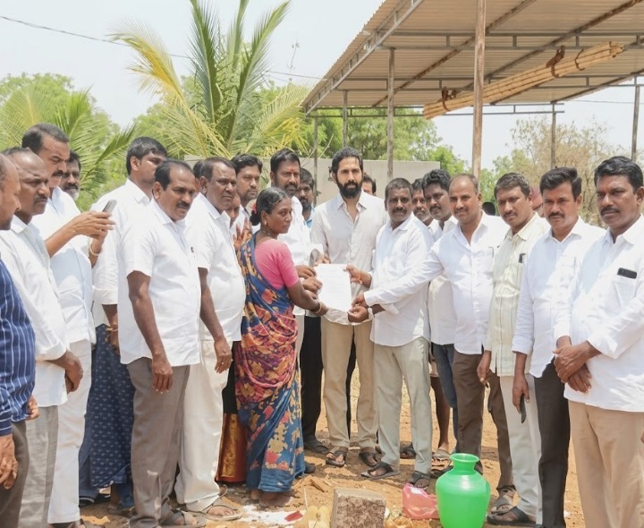 కల్వరాలలో 25 ఇందిరమ్మ ఇళ్లకు భూమిపూజ