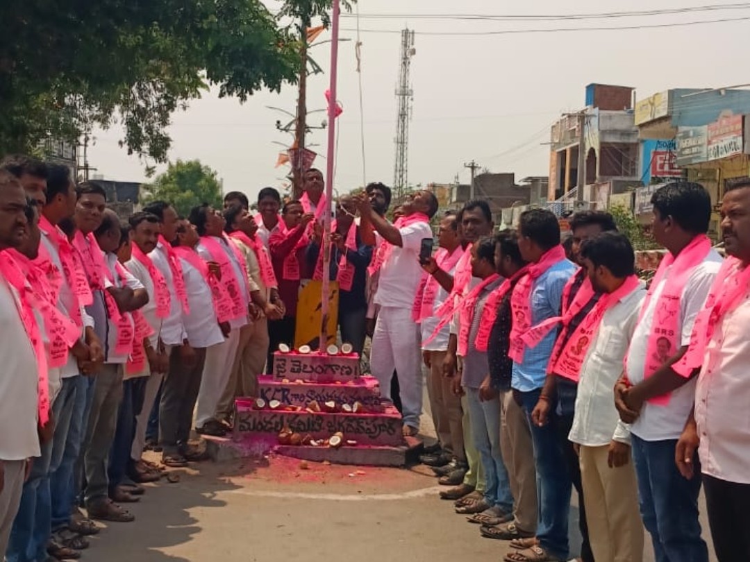 గులాబీమయమైన జగదేవపూర్