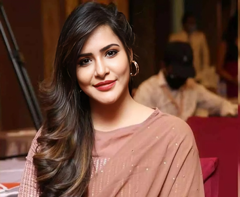 అషురెడ్డి బ్లాక్ మెయిల్ చేస్తోంది: ధర్మేంద్ర