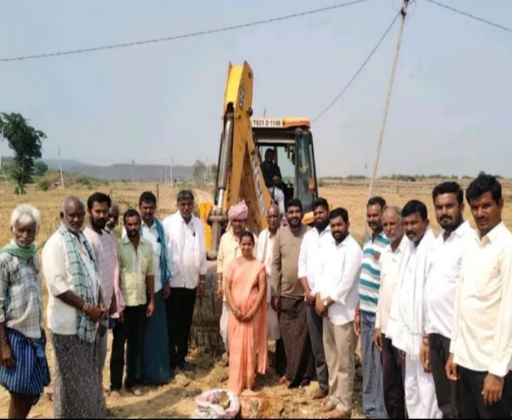లిఫ్ట్ ఇరిగేషన్ ఆధ్వర్యంలో మట్టి రోడ్ల పనులు ప్రారంభం
