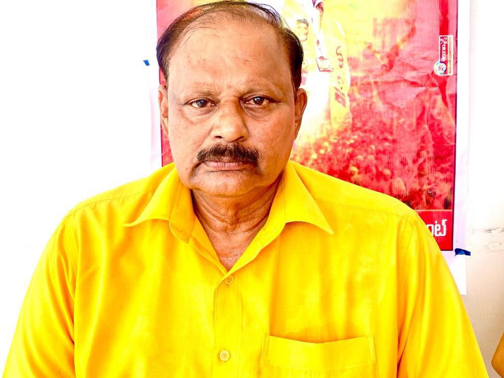 వాహనదారులు గంటల తరబడి క్యూలో ఉంటున్నారు: టీడీపీ