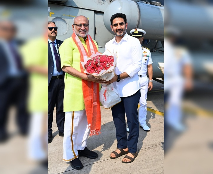 ఉపరాష్ట్రపతికి స్వాగతం పలికిన మంత్రి లోకేష్