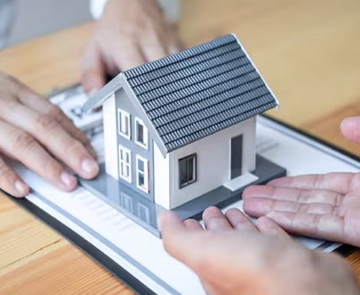 భారత్‌లో భారీగా తగ్గిన ఇళ్ల అమ్మకాలు