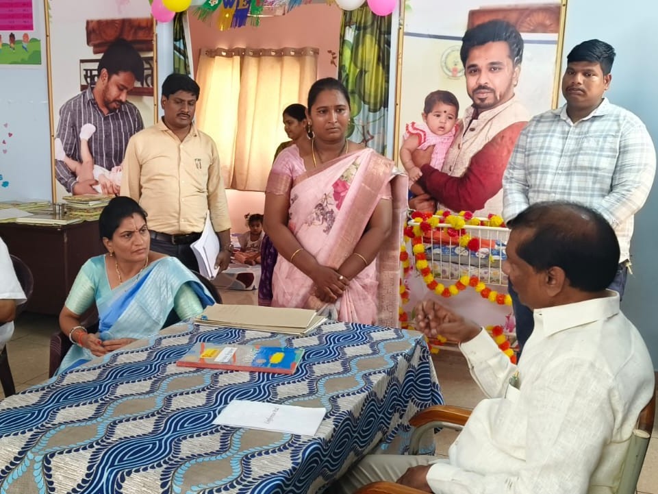 ‘బాలల హక్కులను కాపాడే విధంగా కృషి చేయాలి’