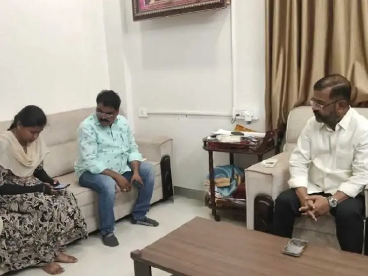 కుటుంబ వివరాలను ప్రతి ఒక్కరూ నమోదు చేసుకోవాలి: ఎమ్మెల్యే