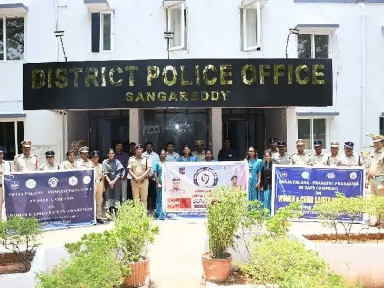 ప్రజల్లో చైతన్యం కల్పించాలి: ఎస్పీ