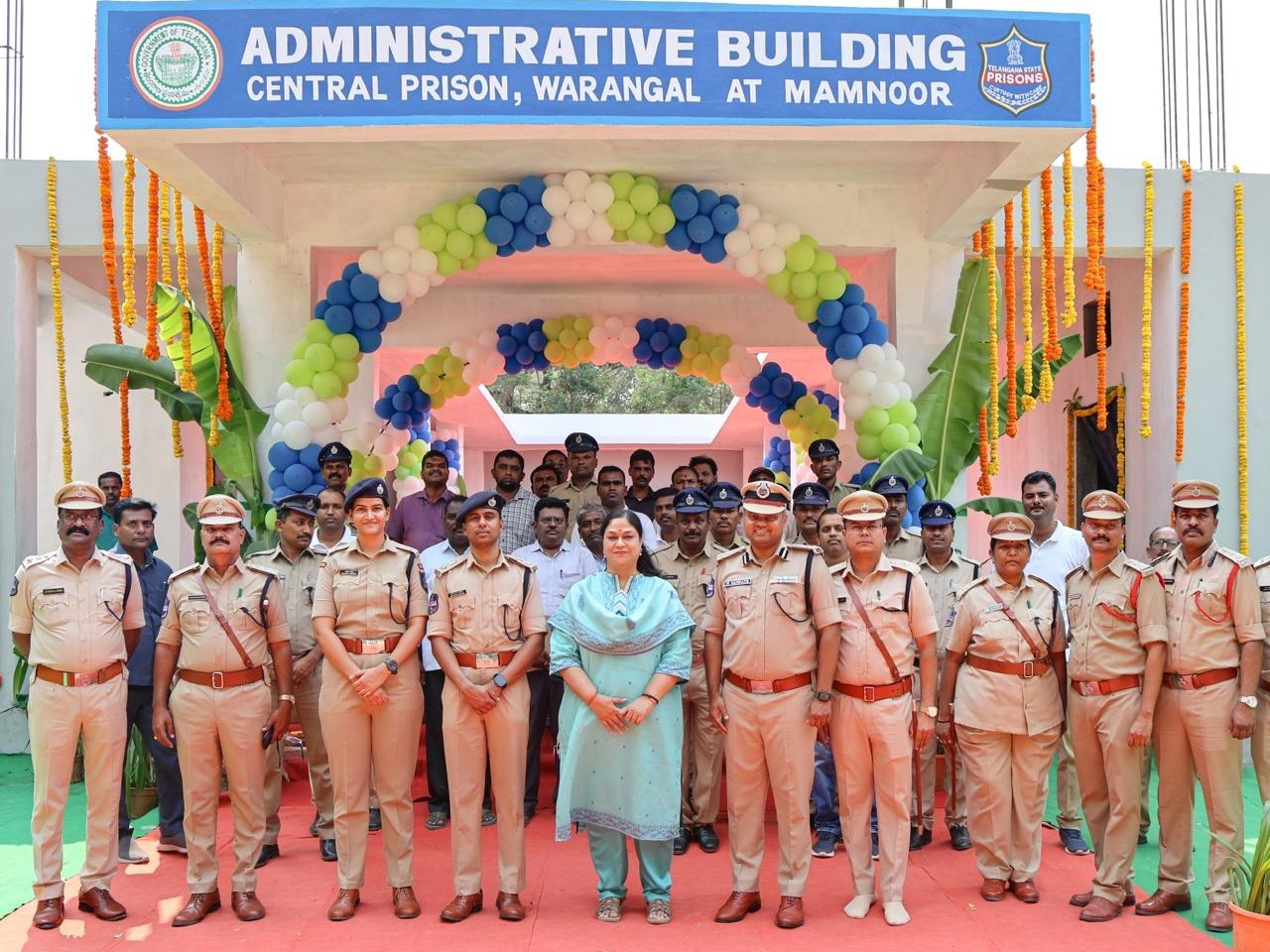 నూతన కేంద్ర కారాగారం ప్రారంభించిన డీజీ