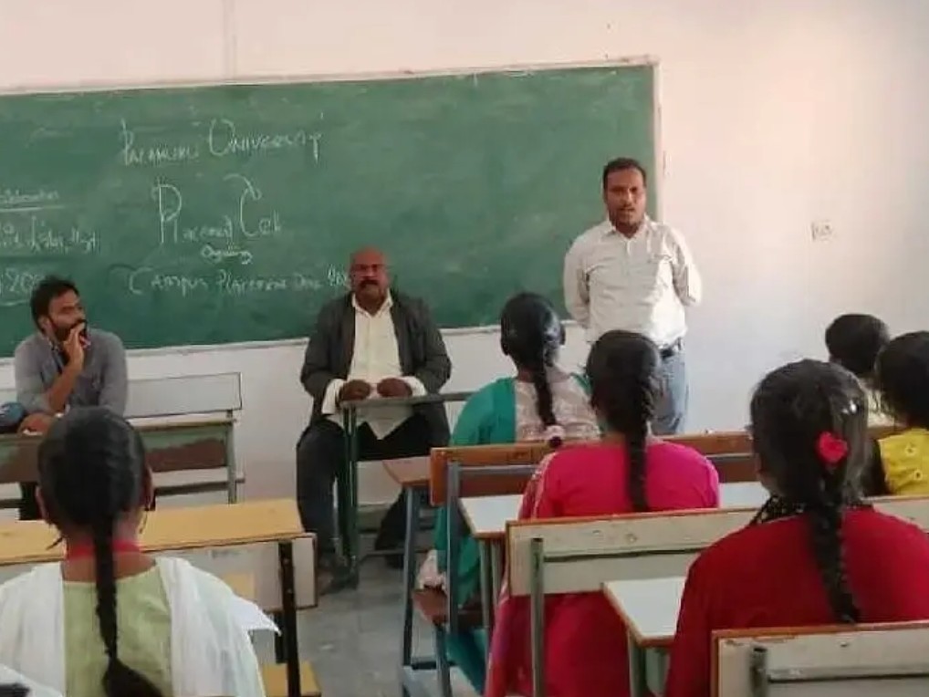 పీయులో ప్లేస్‌మెంట్ డ్రైవ్.. 78 మంది హాజరు