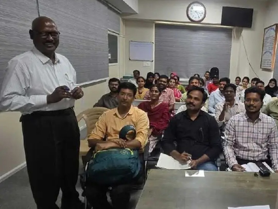 వైద్యాధికారులకు సర్వీస్ రూల్స్‌పై శిక్షణ