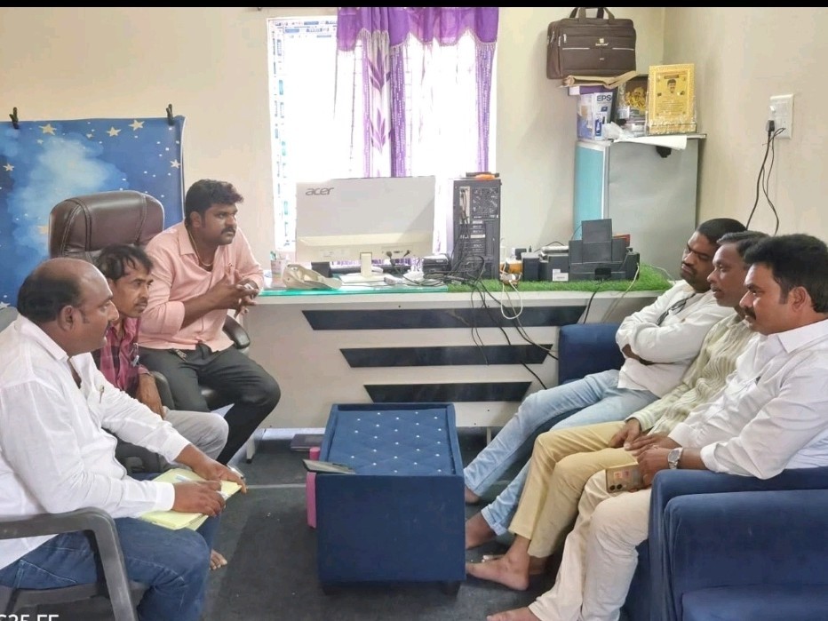 జర్నలిస్టులందరికీ అక్రిడేషన్ ఇవ్వాలి: TWJF