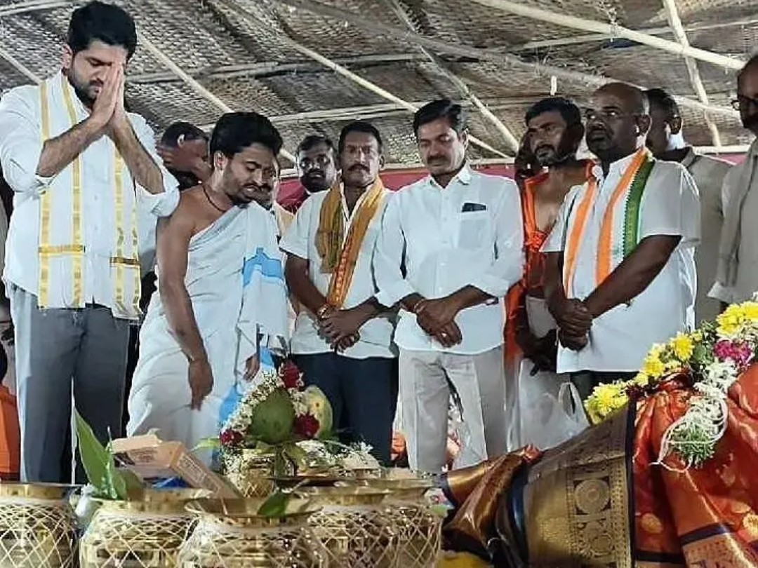 ఘనంగా శ్రీ సీతారామాంజనేయ స్వామి విగ్రహ ప్రతిష్టాపన