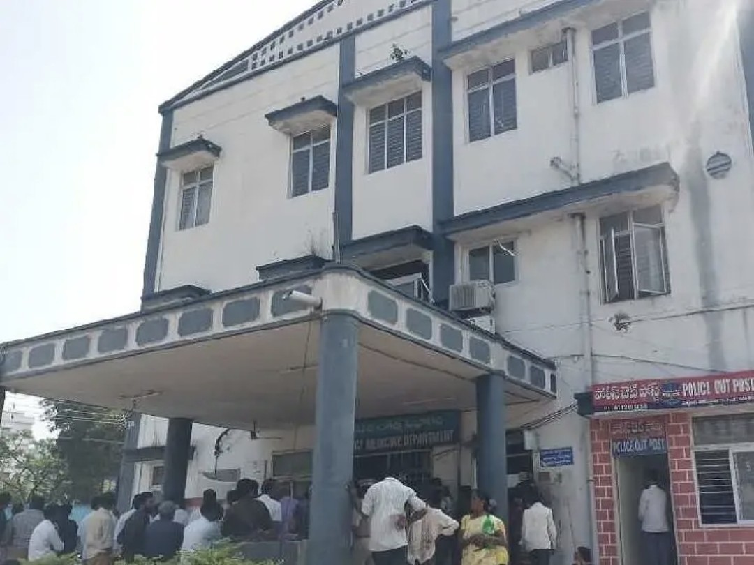 ఎంజీఎంలో అక్రమాలు.. సభ్య కమిటీ విచారణ