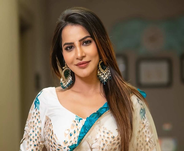 హైకోర్టును ఆశ్రయించిన అషురెడ్డి