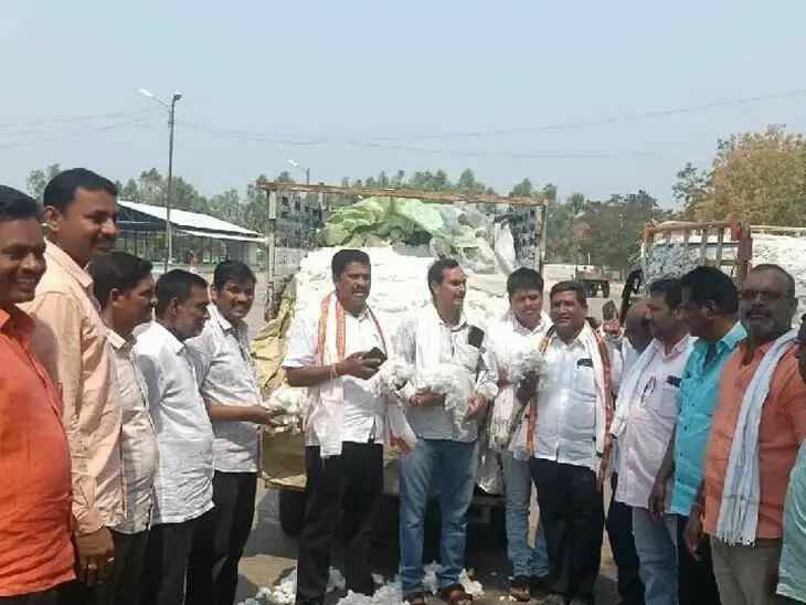 క్వింటా పత్తి ధర రూ.7,900