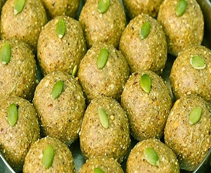 పెసరపప్పు లడ్డూ.. తింటే కలిగే లాభాలు