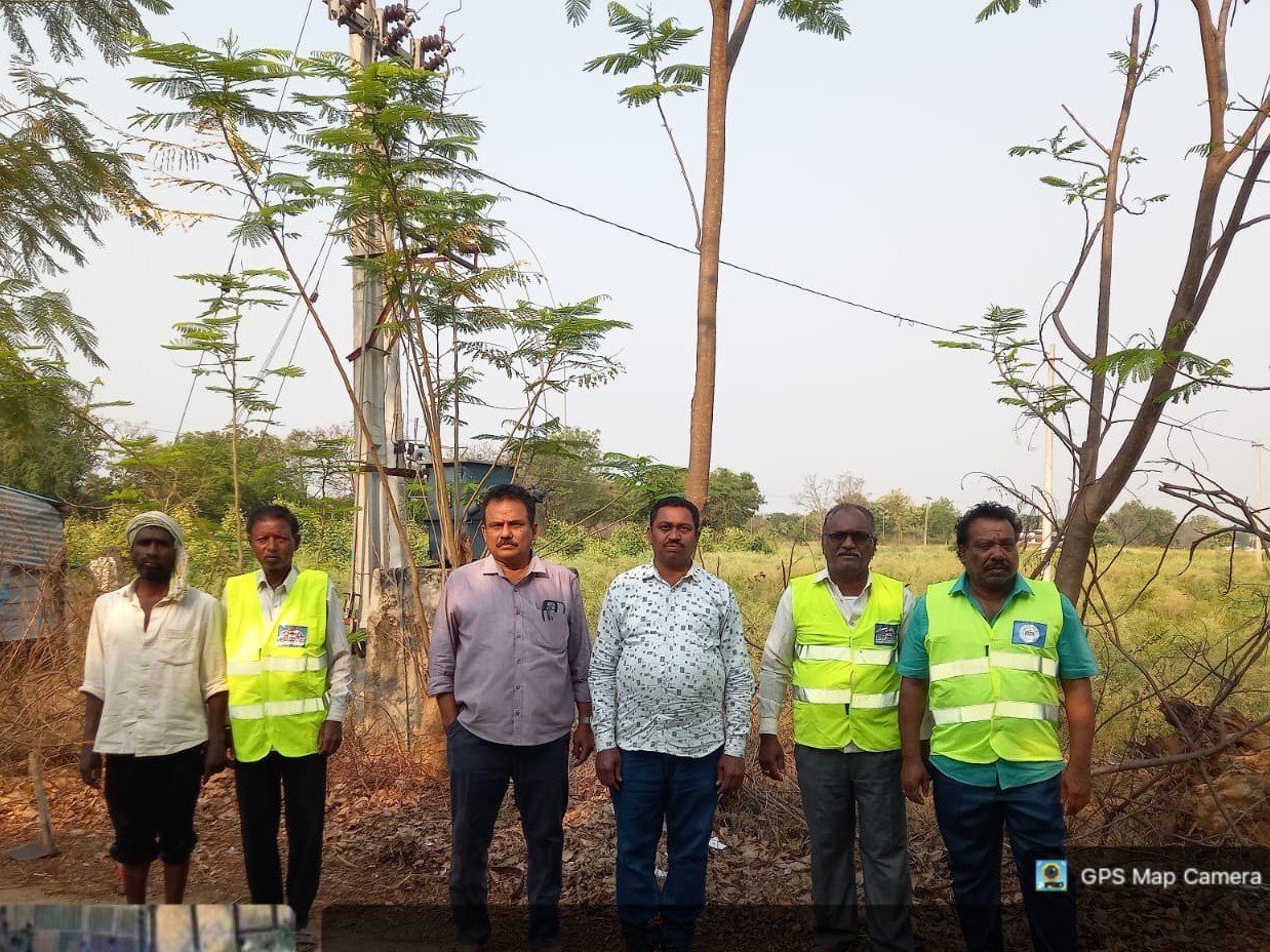 ‘సమస్యల పరిష్కారానికే ప్రజా బాట’